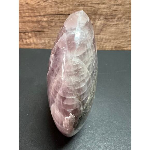 Rare purple anhydrite with epidote polished freeform crystal - Picture 14 of 15